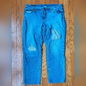 (B3G1) Distressed Blue Jeans